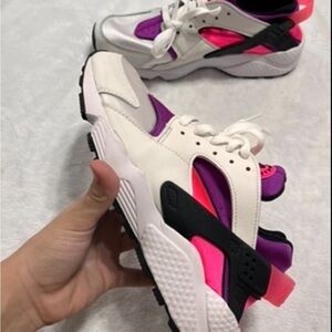 Nike “Hierarchies” Women's Athletic Shoes - White, Pink, and Purple